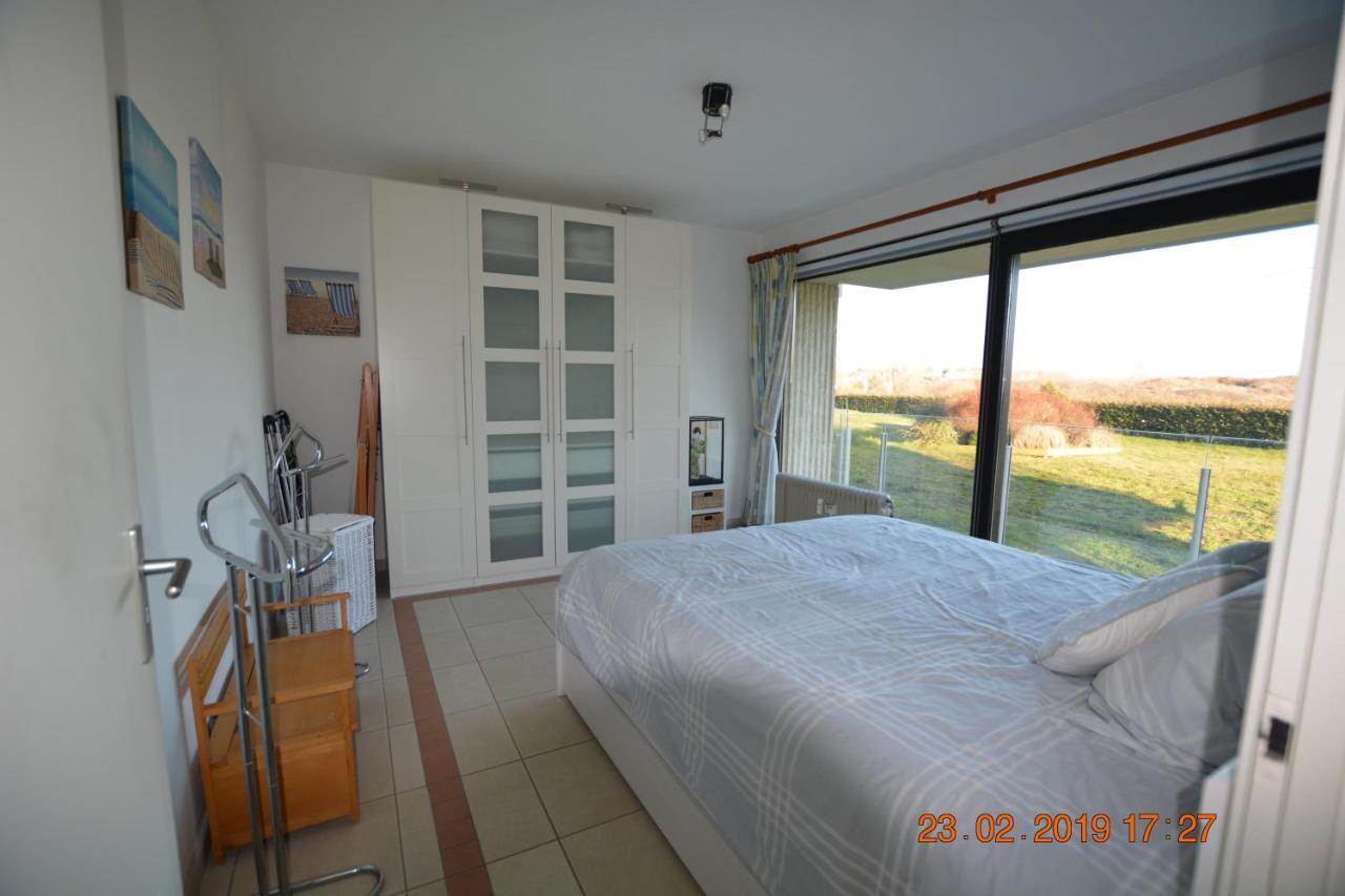Seadream: Modern Beachside Retreat with Terrace Views Nieuwpoort Exterior photo